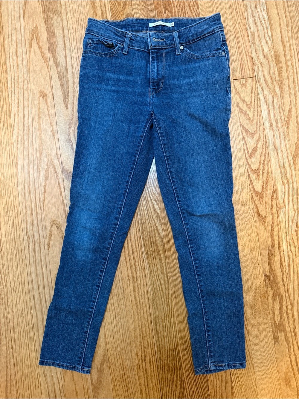 Levi's Women's Dark Blue 711 Skinny Ankle Jeans